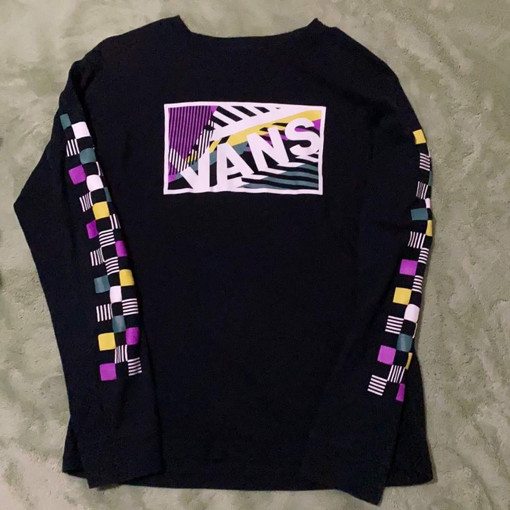 Vans long sleeved shirt. size: m